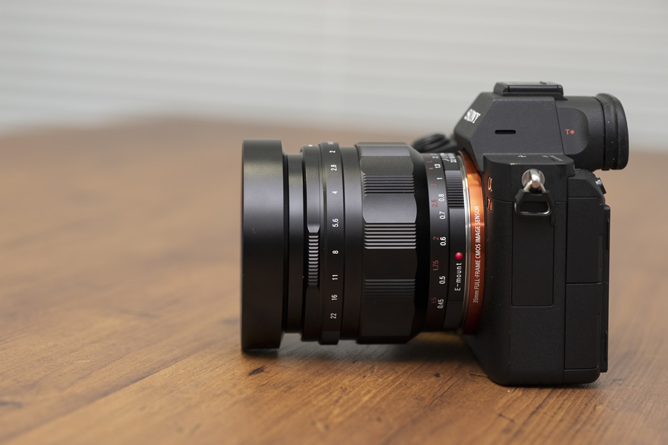 電子接点付きF1.2大口径MFレンズ「NOKTON 50mm F1.2」ソニーEマウント