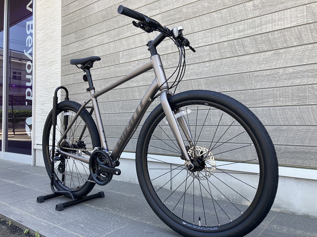 🆕クロスバイク】2025モデルが続々入荷しております！【ESCAPE R DISC