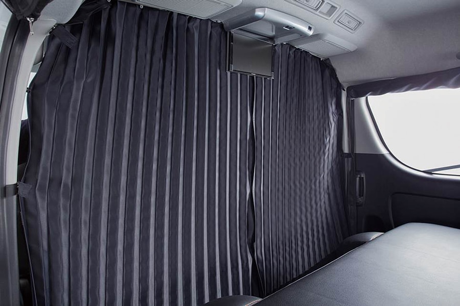 ハイエース遮光カーテン センターカーテン（間仕切り） - ユーアイビークル