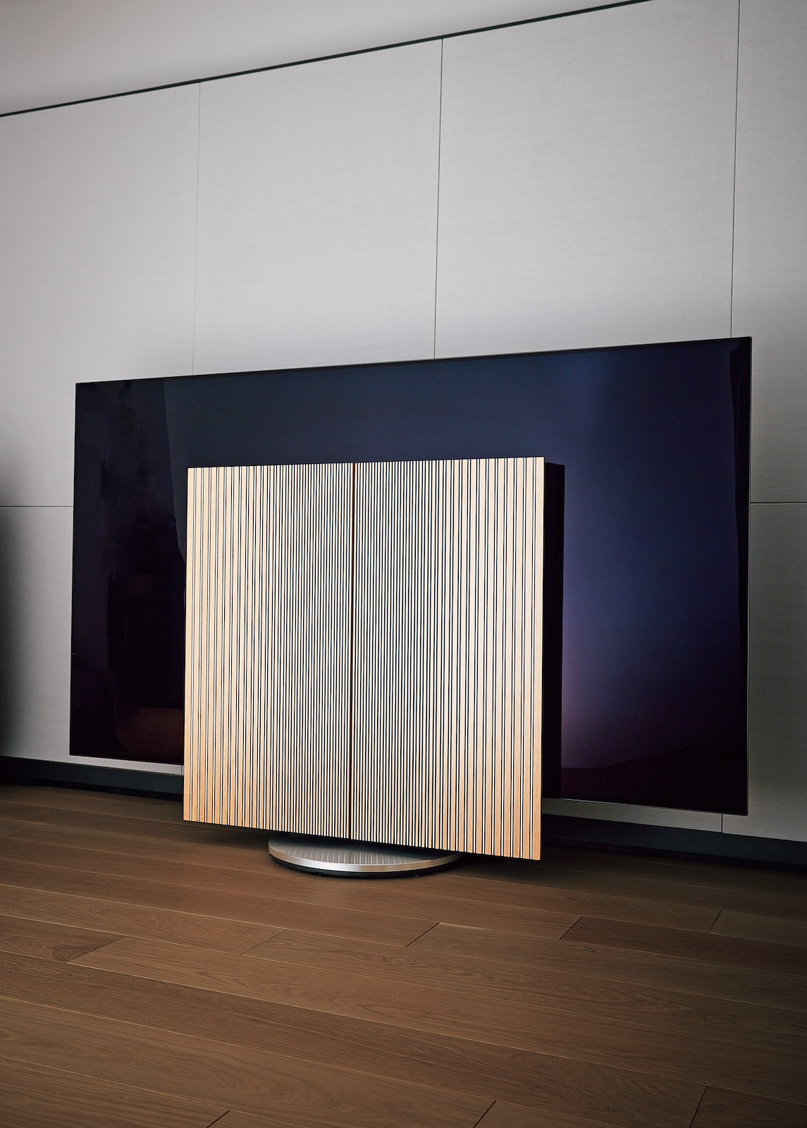 まるでインテリア！ バング＆オルフセンの最上級テレビ | GOETHE