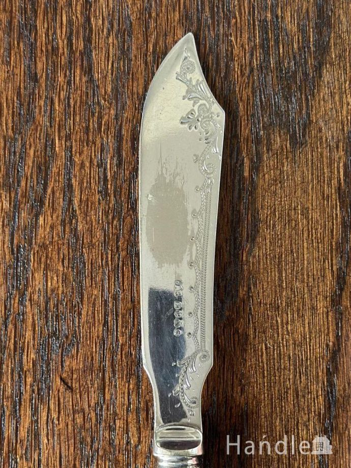 イギリスから届いたアンティークのナイフ、マザーオブパールの絵が