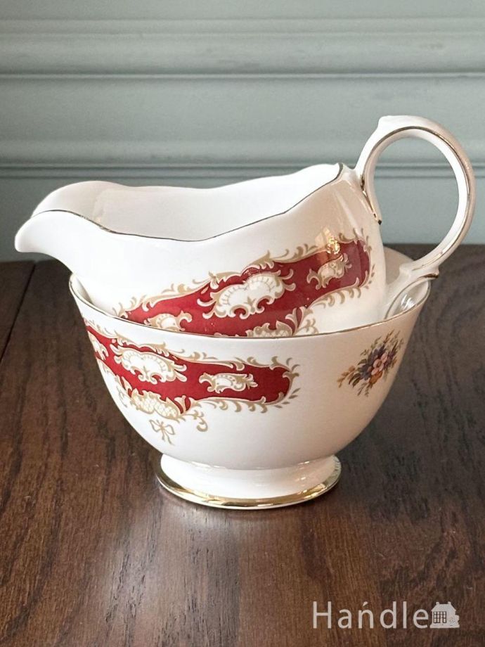 イギリスから届いたアンティークの食器、Queen Anne（クィーンアン）の