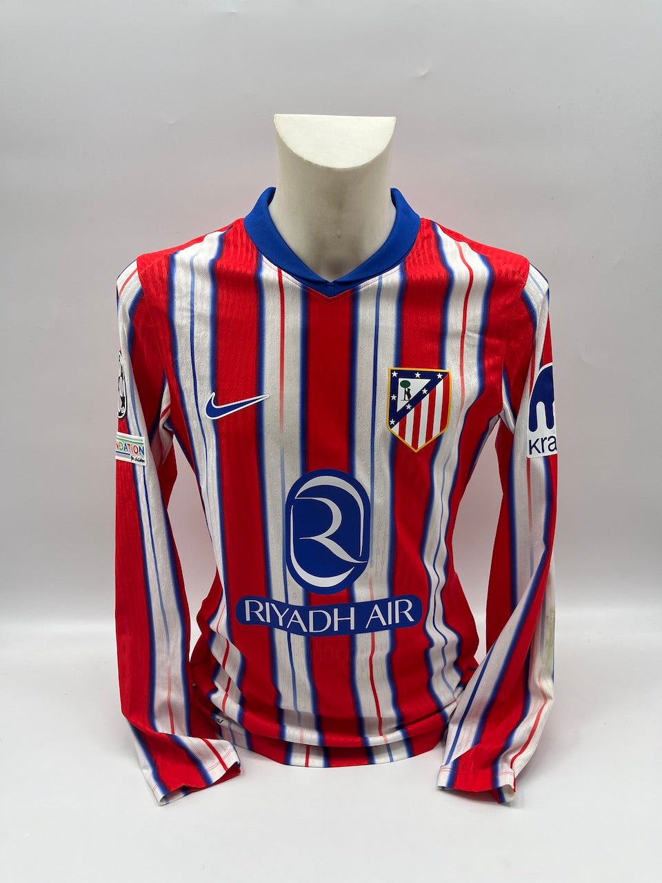 Matchworn Atletico Worn & Signed by Antoine Griezmann 21.01.2025