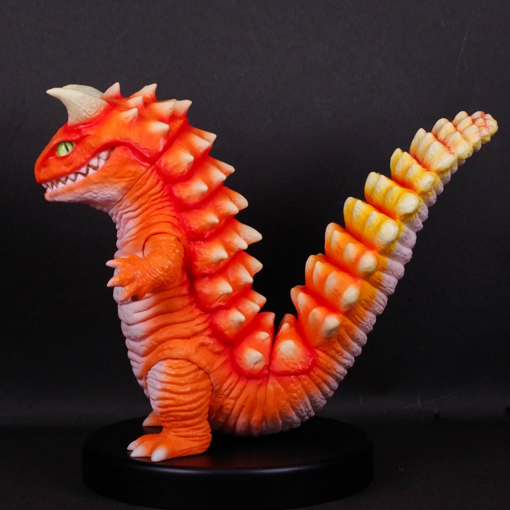 8月20日(火)18時より抽選開始】【IN TOY】レオパ怪獣が登場！【IN TOY