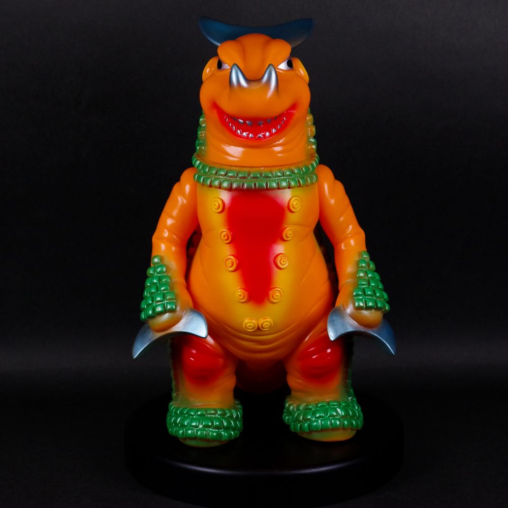 6月11日(日)11時より販売開始】【MAXTOY】からレッドキラー(オレンジ