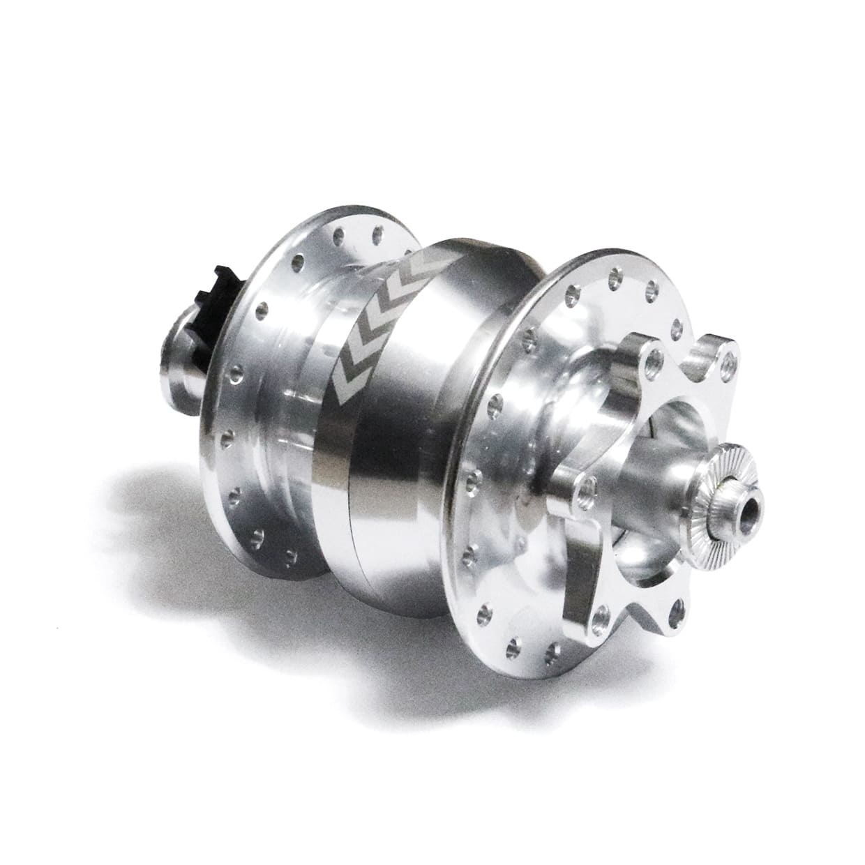 6穴ディスクローター対応のハブダイナモ。Shutter PrecisionのPD-8