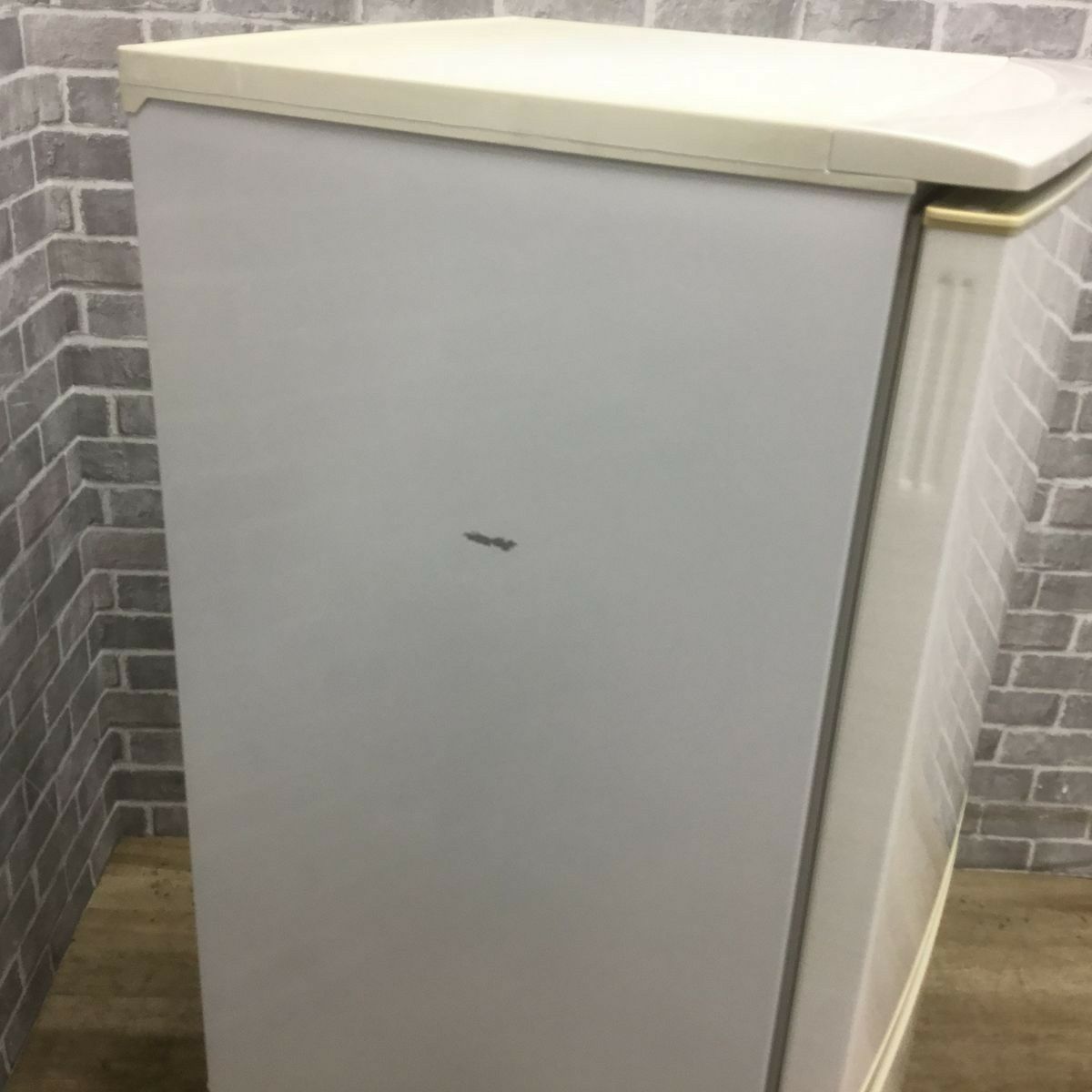 SHARP 冷蔵庫 2ドア 137L どっちもドア SJ-D14C-W 2017年製 | リユース