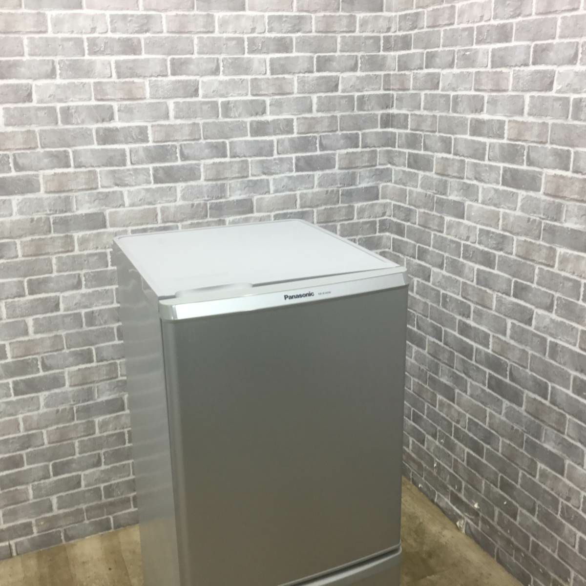 パナソニック 冷蔵庫 2ドア 138L 右開き シルバー NR-B149W-S 2017年製