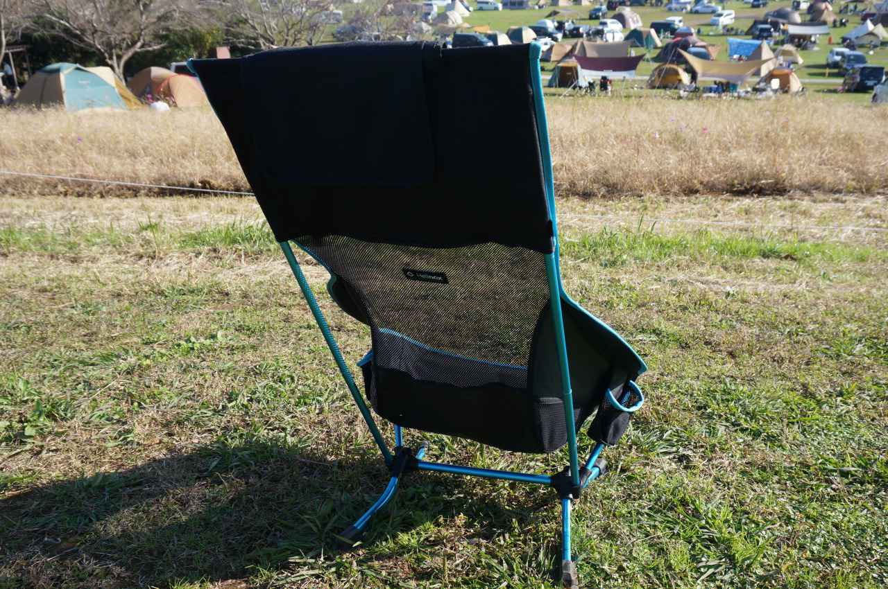 ヘリノックス『ビーチチェア』はハイバックでゆったり座れる！ 他
