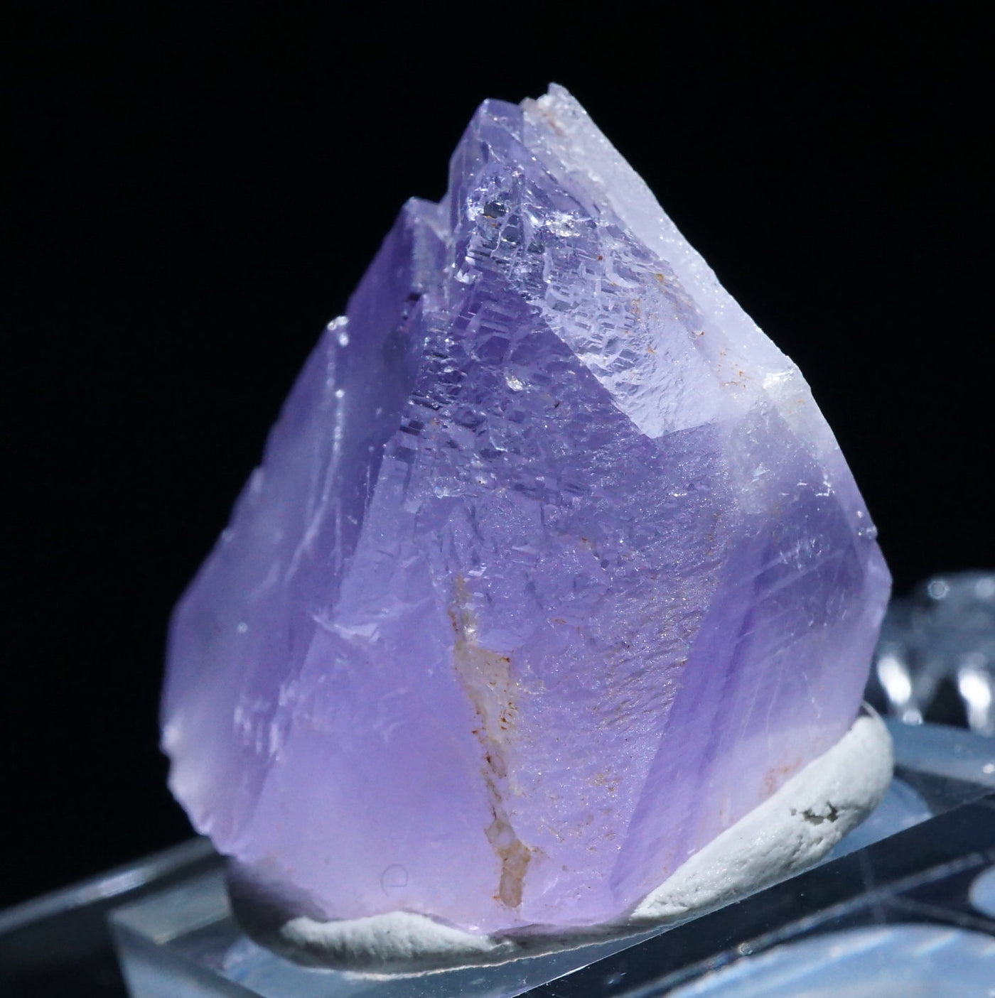 消える赤蛍光》スペイン ベルベス産 フローライト – 天然石ハッピーギフト