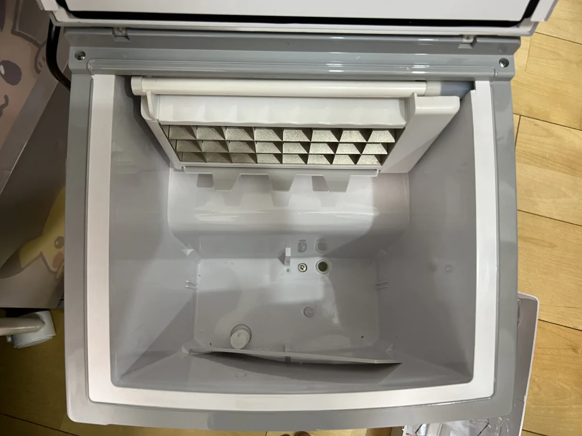 自家製クリスタルアイスメーカー・ネオで氷を大量作成 | hayase.tvブログ