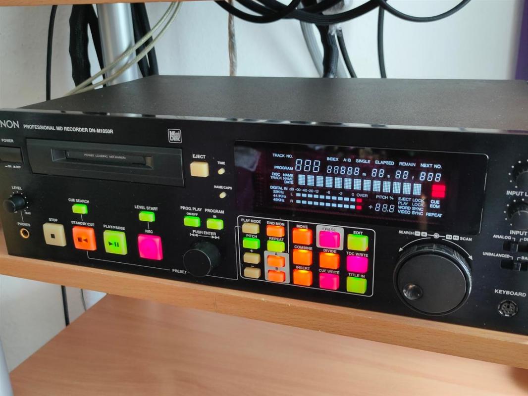 MD магнитофон Denon DN-M1050R | Магнитофоны