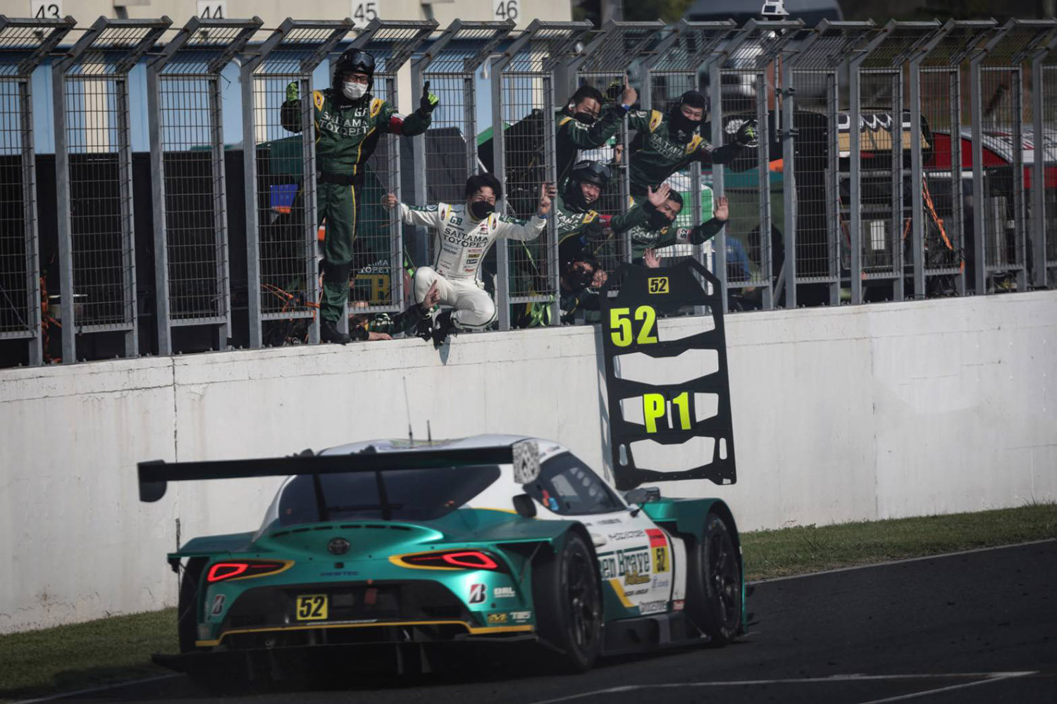 SGT/S耐/86BRZ CUPのギャラリーを更新 - 吉田広樹オフィシャルサイト