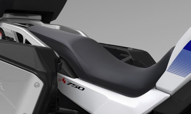 ローシート (XL750 TRANSALP): 純正アクセサリー・カスタマイズパーツ