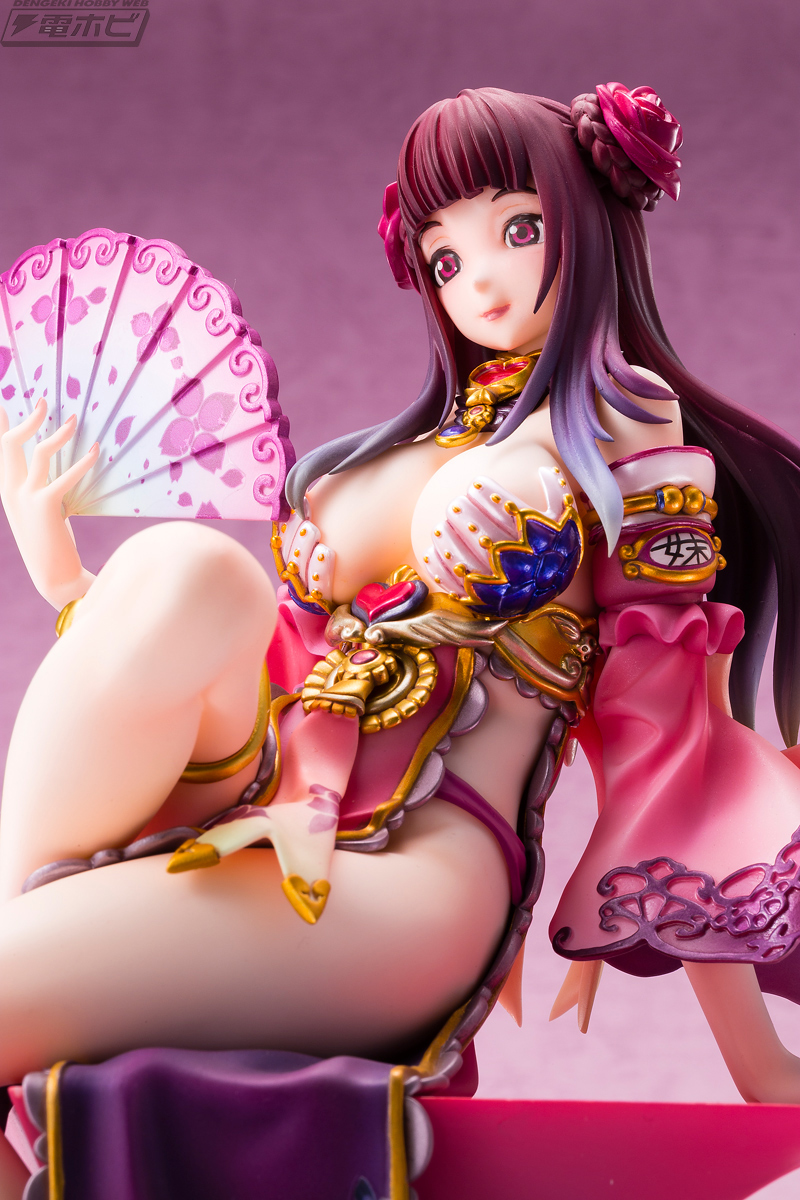 蠱惑的なポーズと優しく微笑む姿が魅力的！『三国志大戦TCG』何太后が