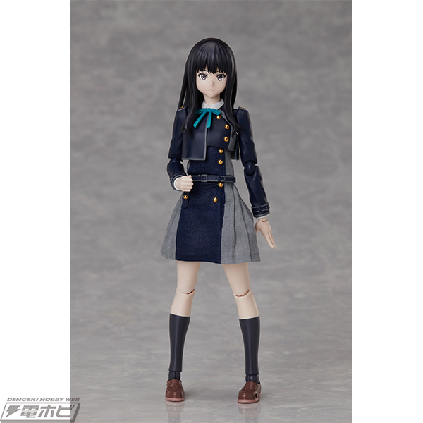 スカートは布製で可動を妨げない！『リコリス・リコイル』錦木千束と