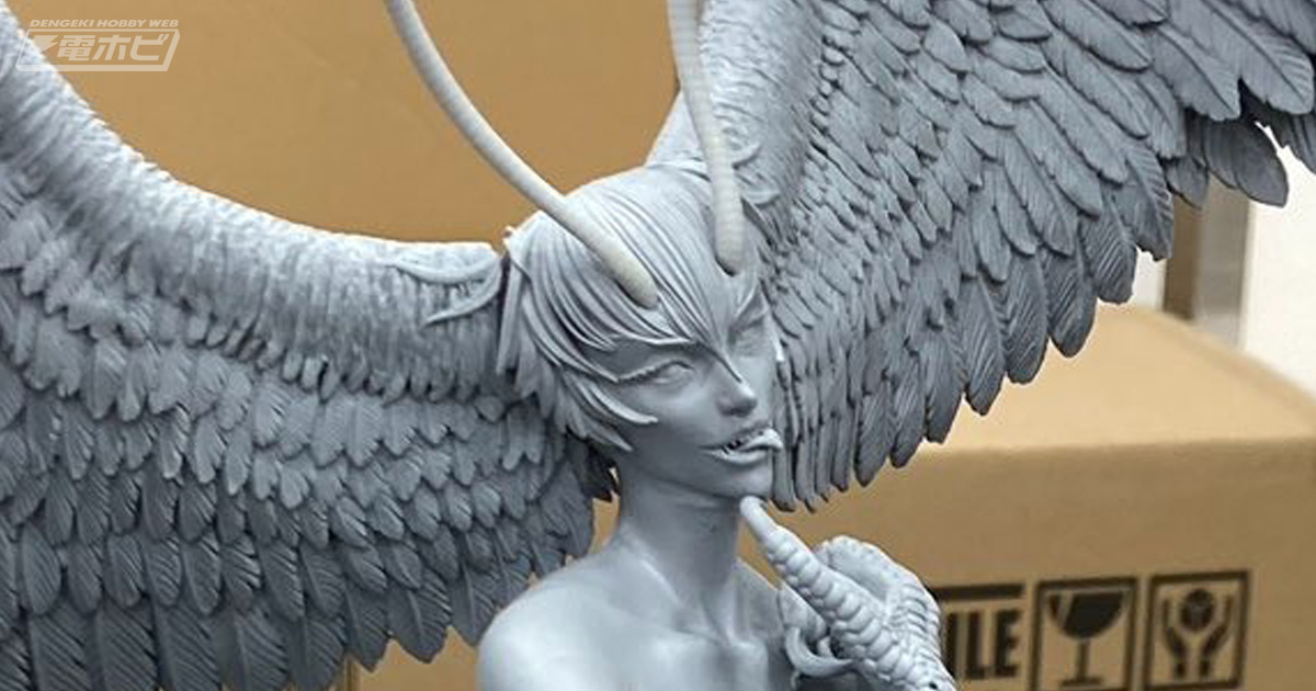 デビルマン』広げた翼や艶めかしいボディのダイナミックな造形は圧巻
