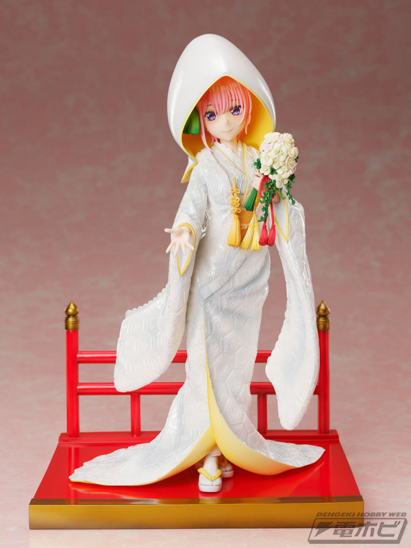 着脱可能な綿帽子もセットの美しい白無垢姿！『五等分の花嫁』中野一花