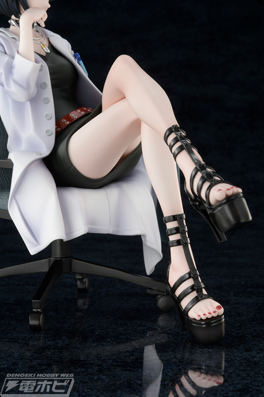 スラリと伸びる美脚に釘付け！『ペルソナ5』武見妙のフィギュアが再販