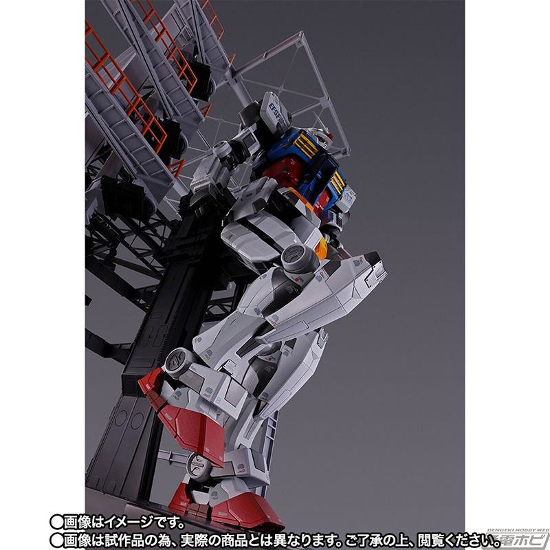 動くガンダム」を約370ミリの巨躯で再現！フィギュア「DX超合金 GUNDAM