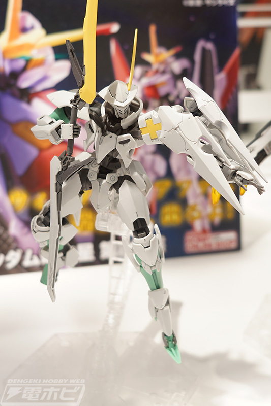 韓国限定ガンプラ「MG GBK-20 ガンダムアストレイ」が展示！「HG