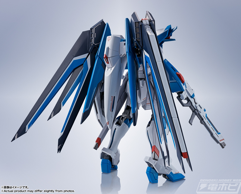 機動戦士ガンダムSEED FREEDOM』ライジングフリーダムガンダムと