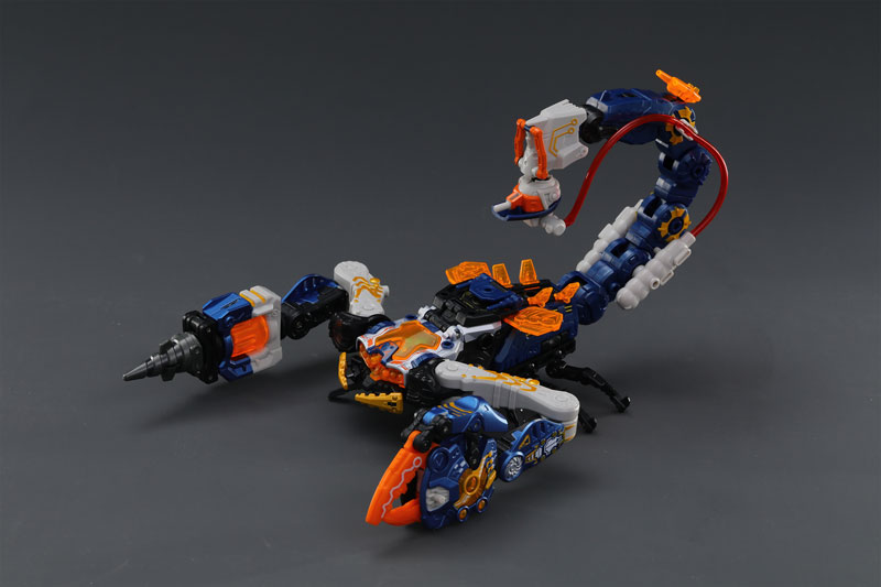 7センチ角のキューブから変形！「BEASTBOX」シリーズにサソリが