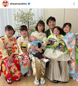 エハラマサヒロ、家族7人記念写真公開「みんなデカくなってきて大家族