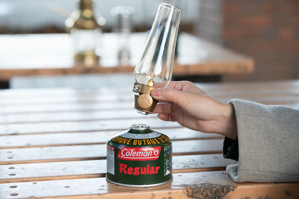 コールマン「ルミエールランタン」の使い方！キャンプの夜に癒しの炎を
