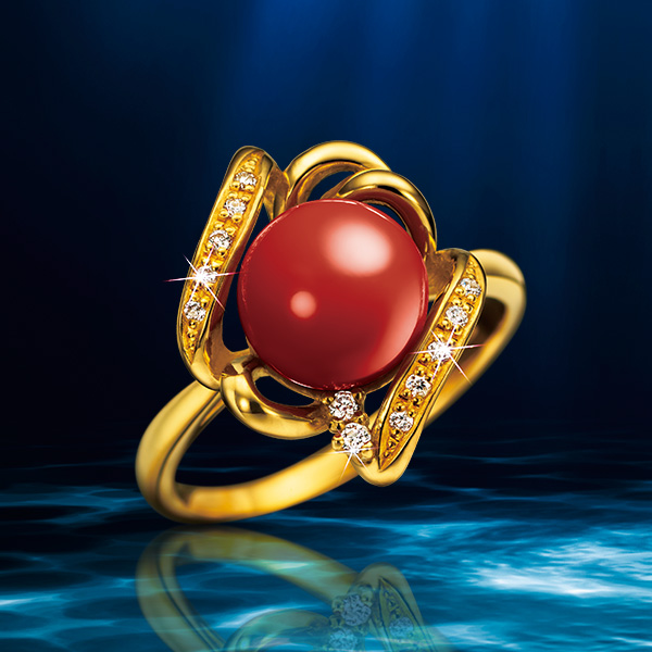 真紅のラグジュアリー 土佐産血赤珊瑚とダイヤモンドの純金.9999宝飾
