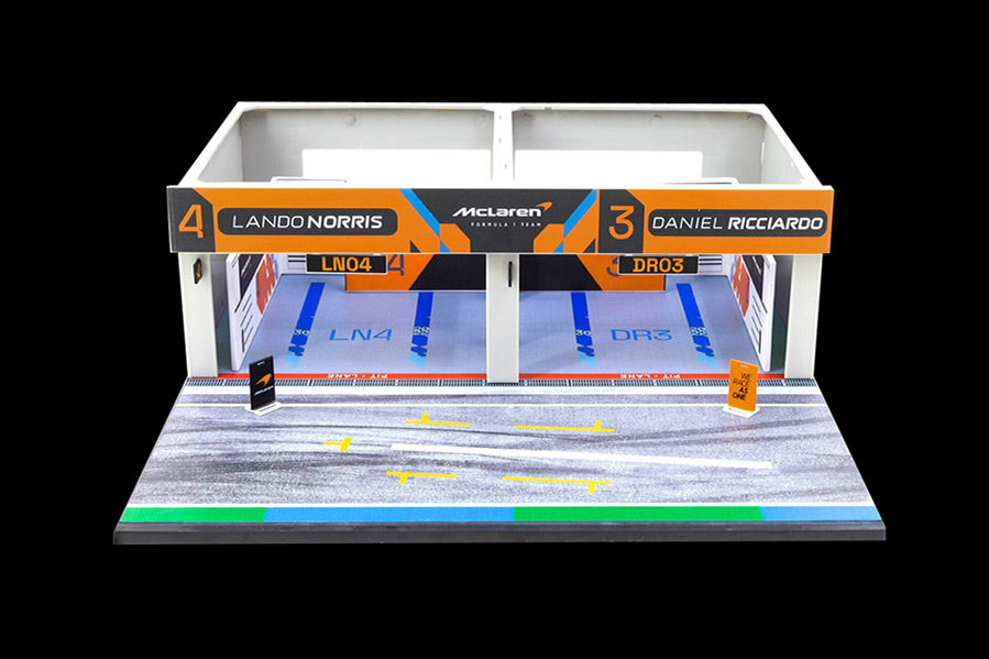 T64D-001-MCL 1/64 Pit Garage Diorama McLaren Formula 1 Team | LINE
