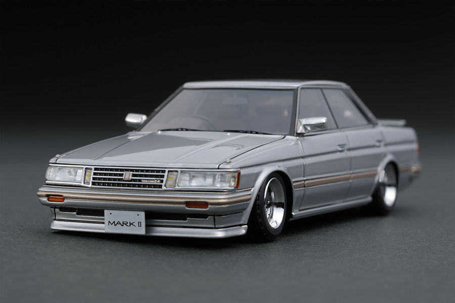 IG0677 1/43 Toyota MarkII Grande (GX71) Silver | LINE UP