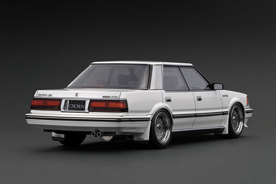IG2054 1/18 Toyota Crown (120) 2.8 Royal Saloon G White | LINE UP