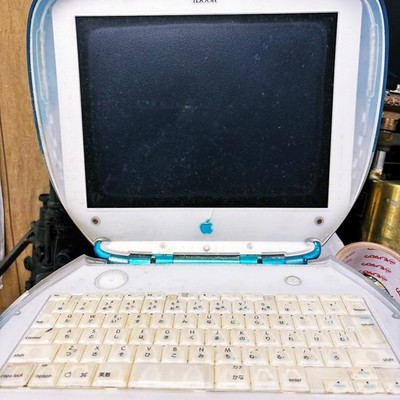 Apple iBook M2453 Blue Laptop Vintage Clamshell Japanese Keyboard