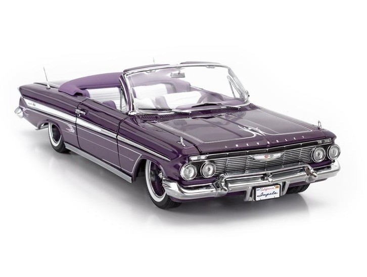 1961 CHEVROLET IMPALA LOWRIDER CABRIOLET OPEN PURPLE 1:18 SCALE BY
