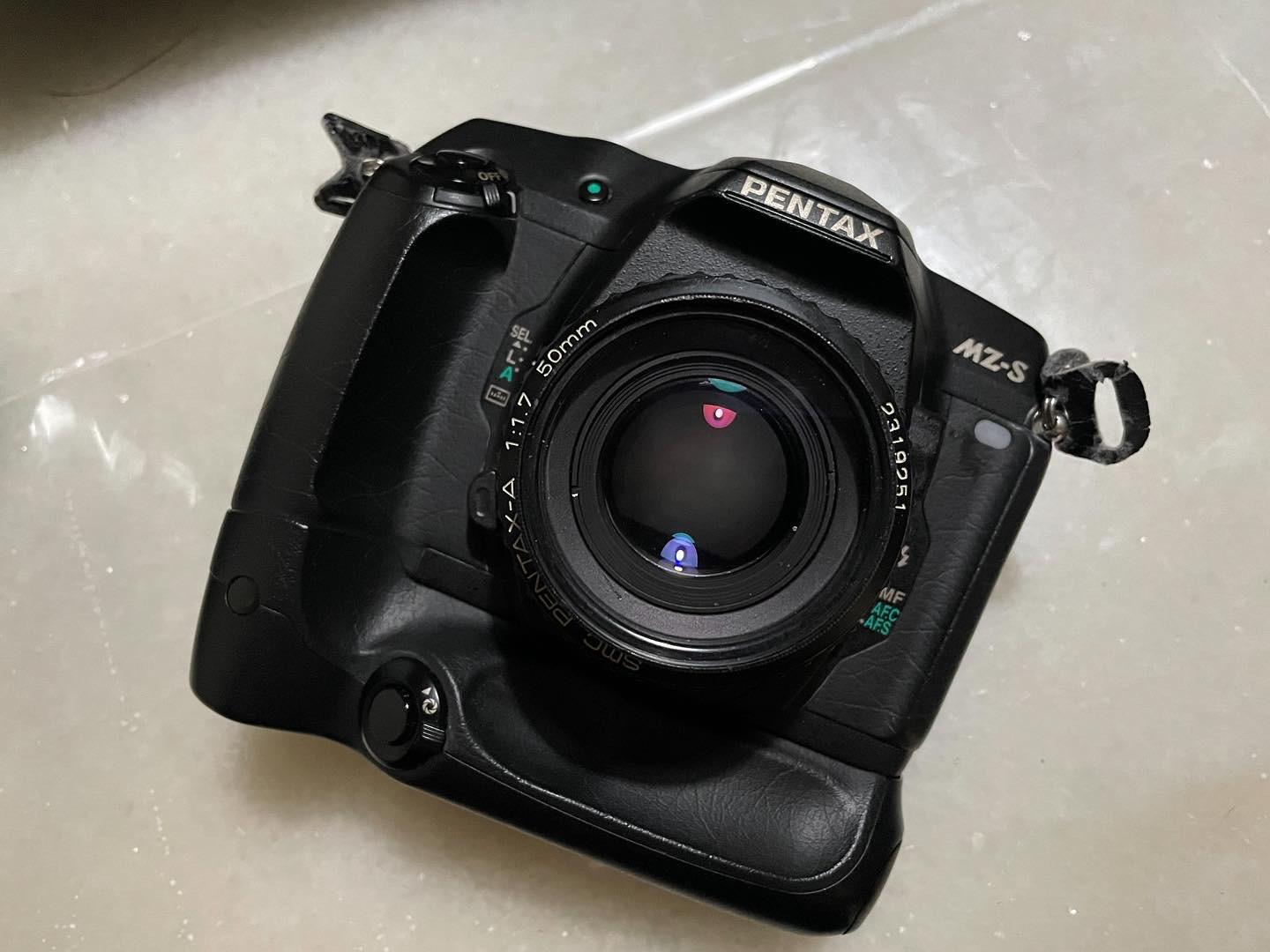 New (old) camera day. Finally got my hands on the MZ-S : r/pentax