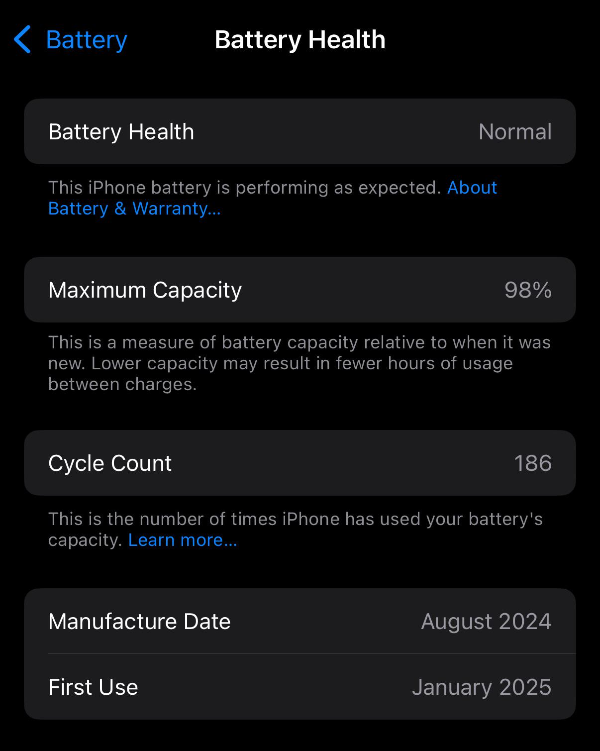 5ヶ月使用後のiPhone 16 Pro、バッテリー残量98% : r/applehelp