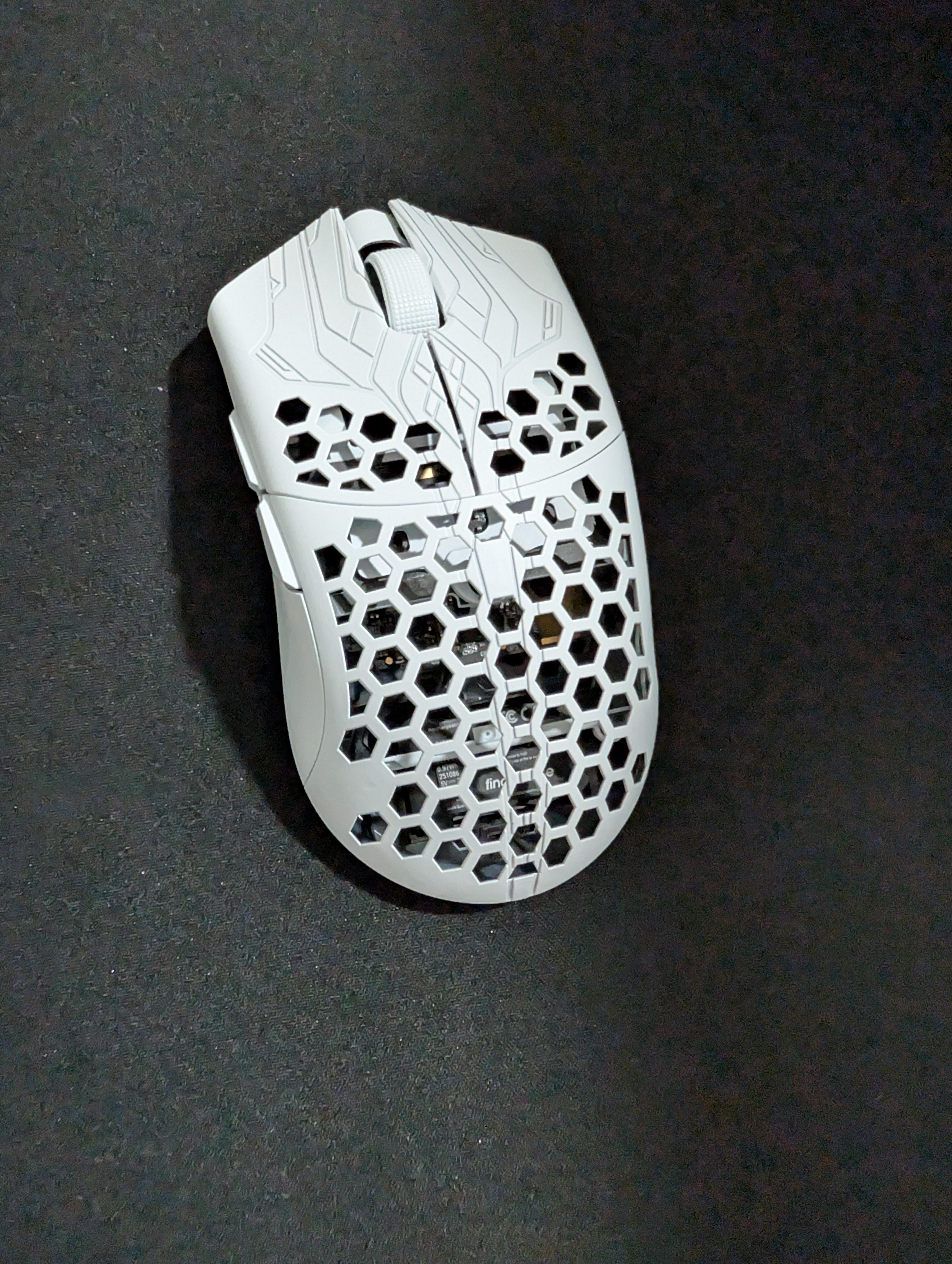 finalmouse frostlord ulx 買ったんだ、gpro superlight 2 から