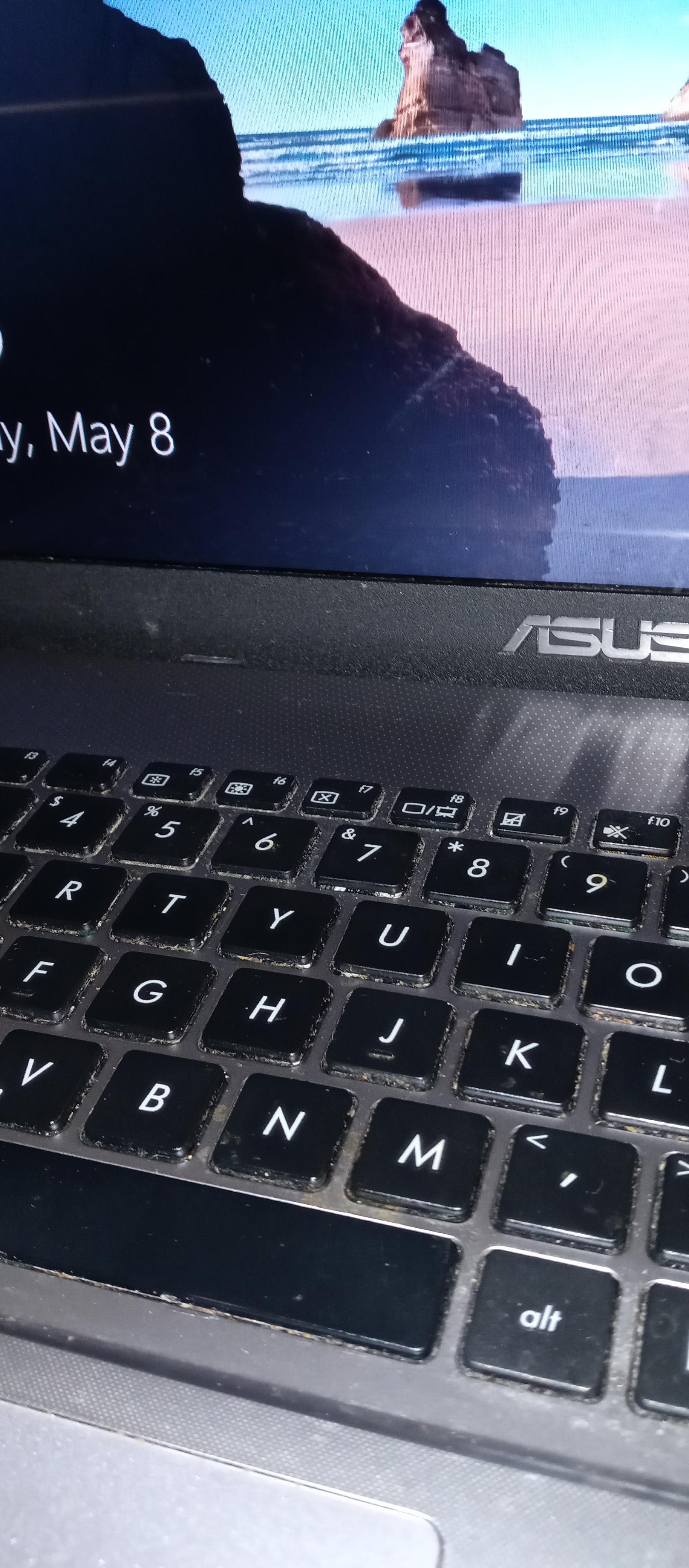 ロックされたAsusのノートパソコンをどうやって工場出荷状態にリセット