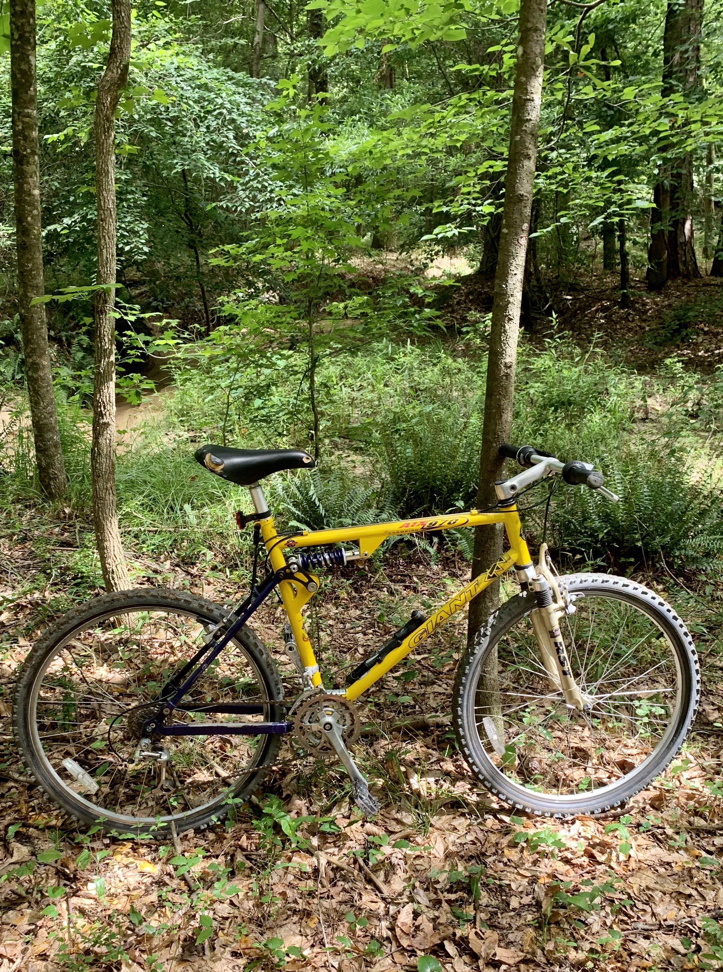 Giant ATX 970、20年経ってもまだ現役で走ってるんだ。 : r/xbiking