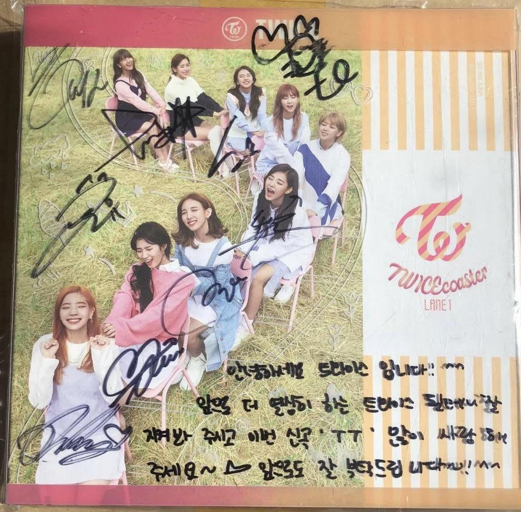 TWICEメンバー全員直筆サイン入りCDアルバム 『PAGE TWO』 レア品