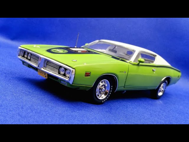 Dodge Charger Super Bee 1971 Autoworld 1/18 | Motorscale - YouTube