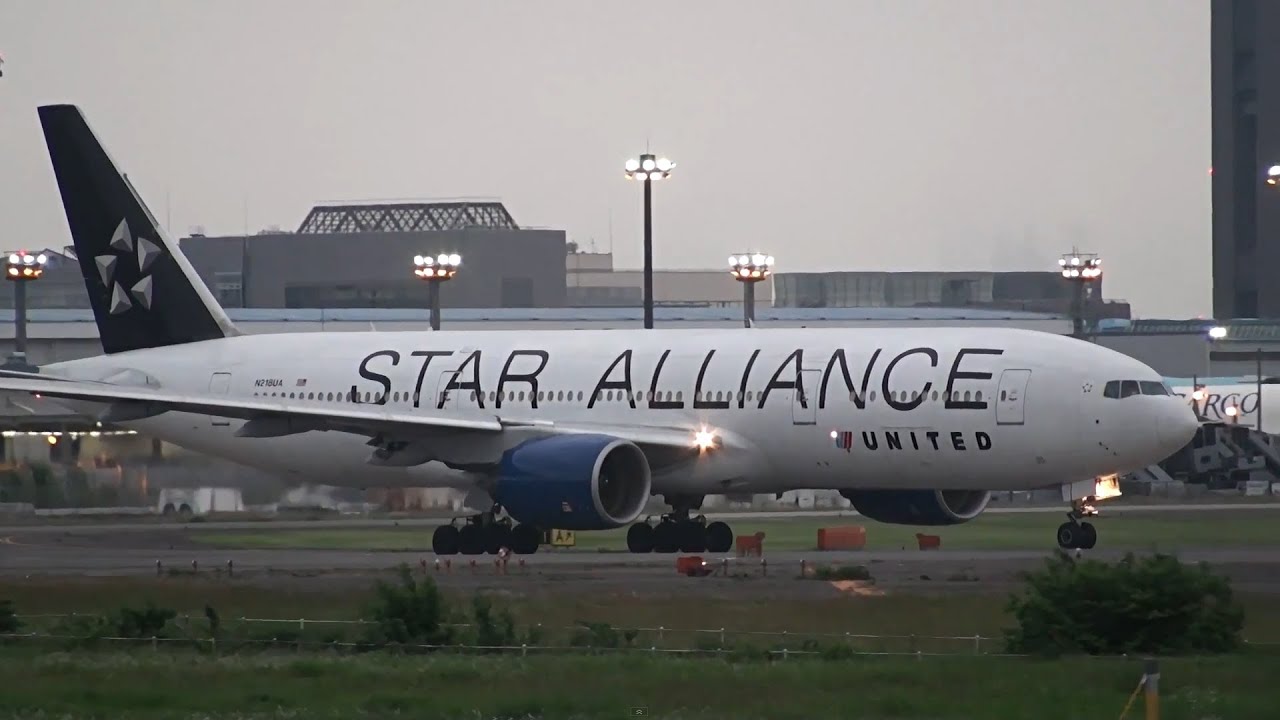 航空機・ヘリコプター UNITED STAR ALLIANCE BOEING777-200ER 航空機