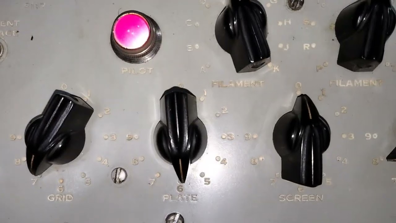 真空管試験機 TV-7 A/U 使用方法 - YouTube