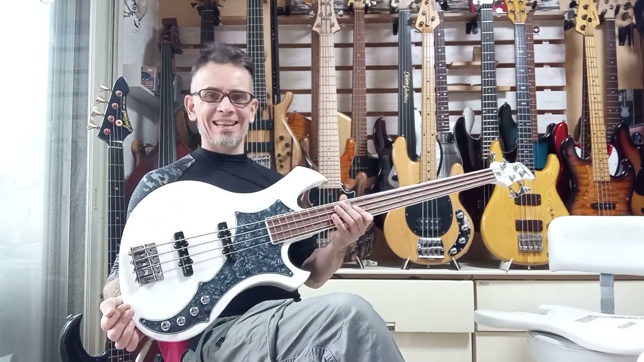 JAPANESE BASS GUITARS: ESP Edwards Reita (The GazettE) Signature