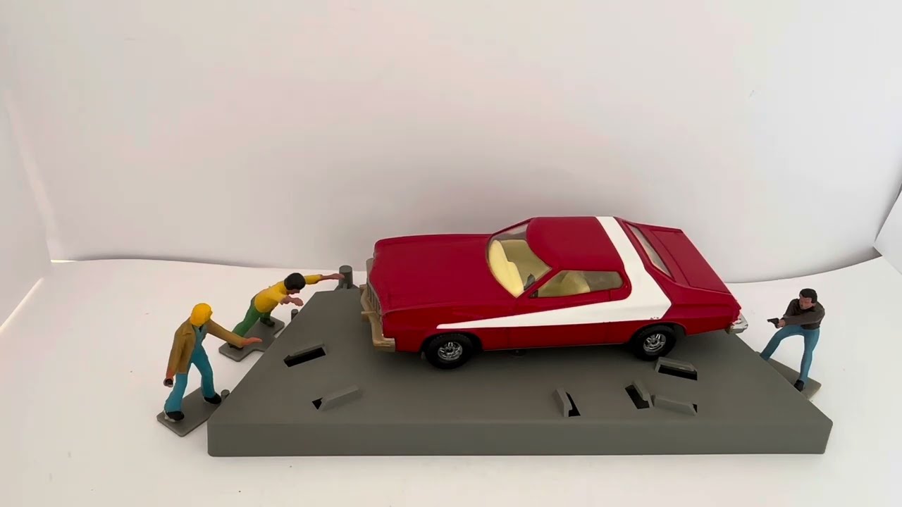 Vintage Corgi 1977 Starsky & Hutch Ford Torino Diecast Vehicle