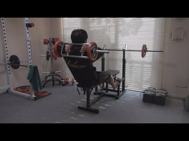 シャフトを縦に握れる強み「トライセプスバー特集」 - YouTube