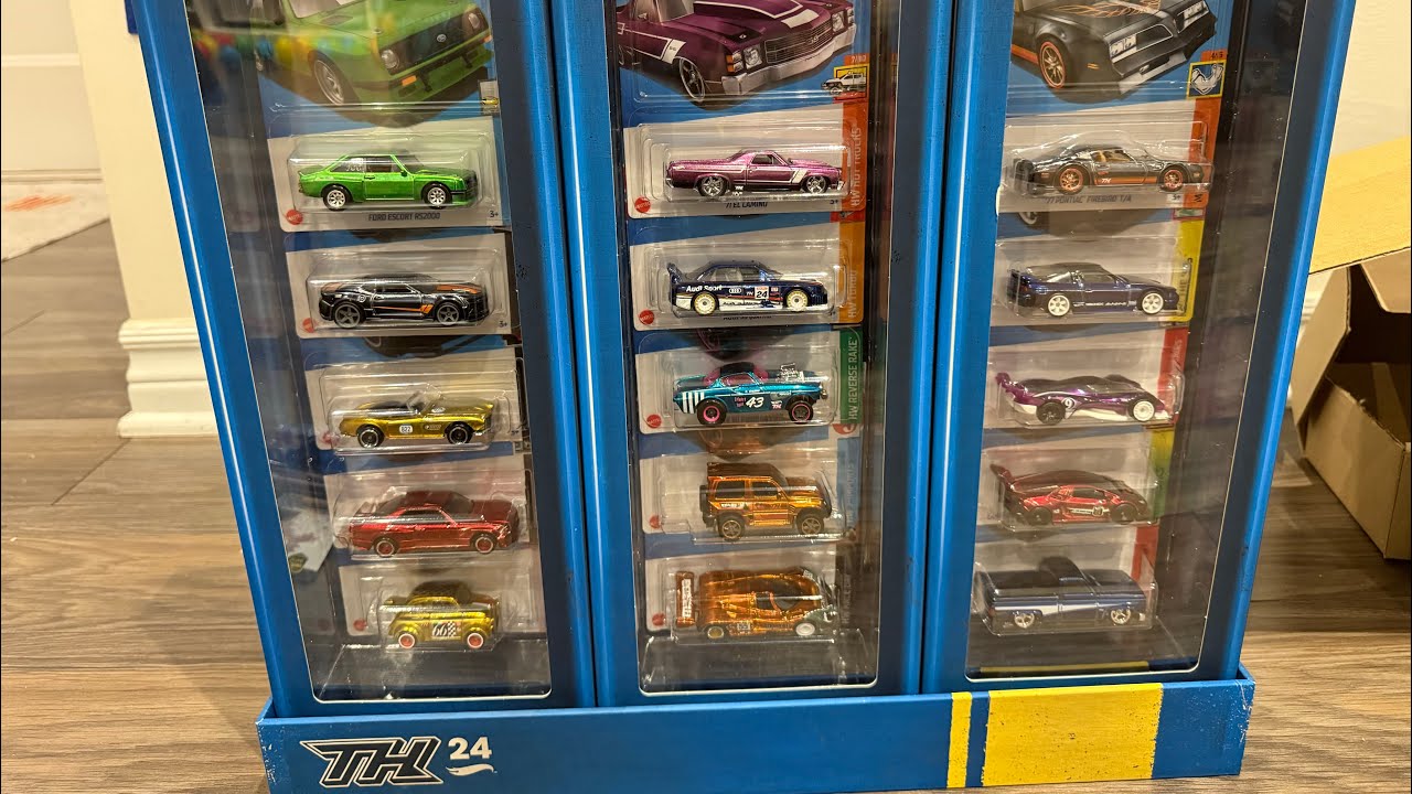 Unboxing the 2024 Hot Wheels Super Treasure Hunt Set - YouTube