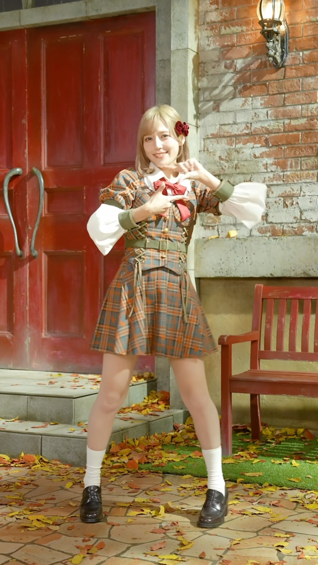 ラブソングに襲われる 」歌唱衣装 全身 DANCE ver.🐺🤎 #イコールラブ