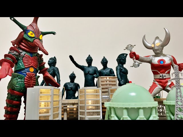 Ultimate Luminous Miracle! Father of Ultra Set Premium Bandai